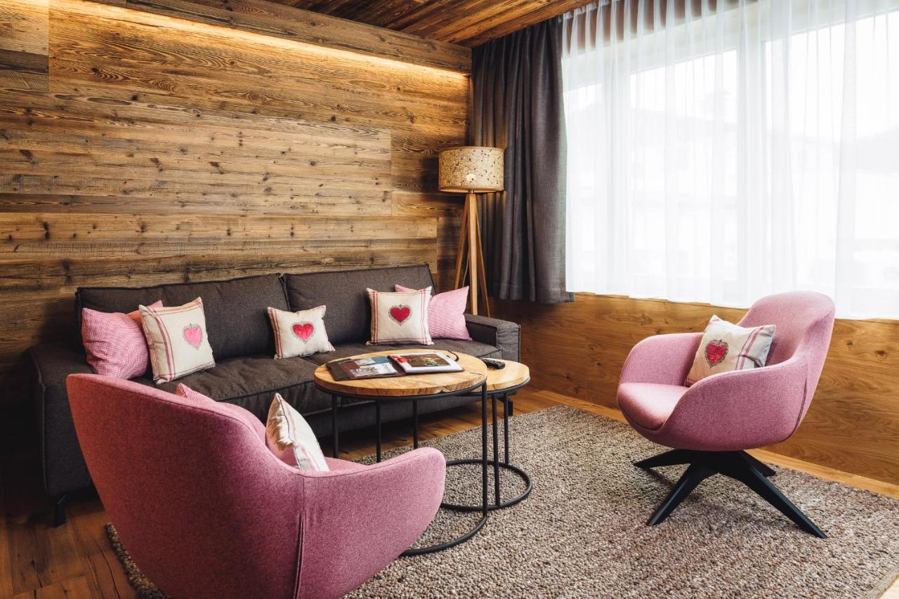 Schneeweiss Lifestyle - Apartments - Living Serfaus Eksteriør billede