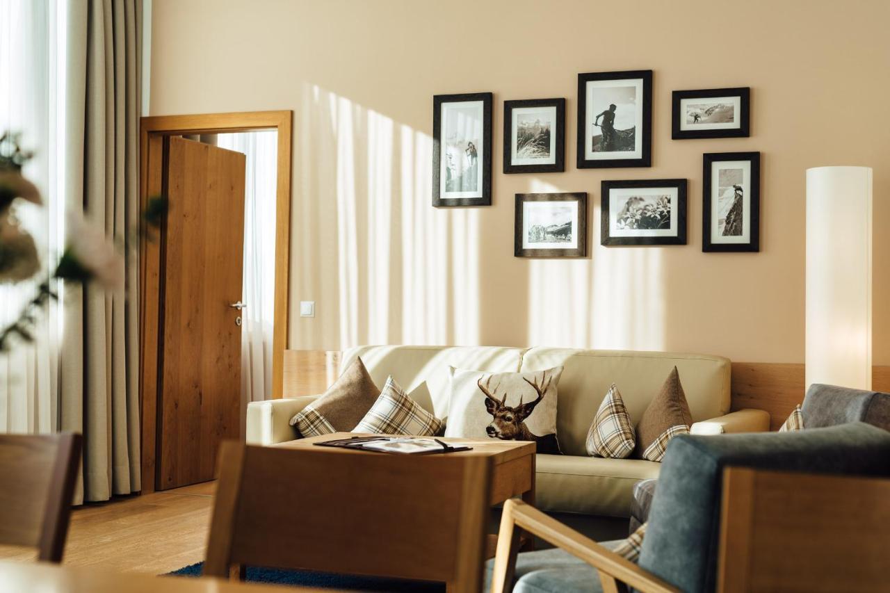 Schneeweiss Lifestyle - Apartments - Living Serfaus Eksteriør billede
