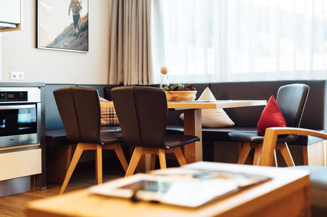 Schneeweiss Lifestyle - Apartments - Living Serfaus Eksteriør billede