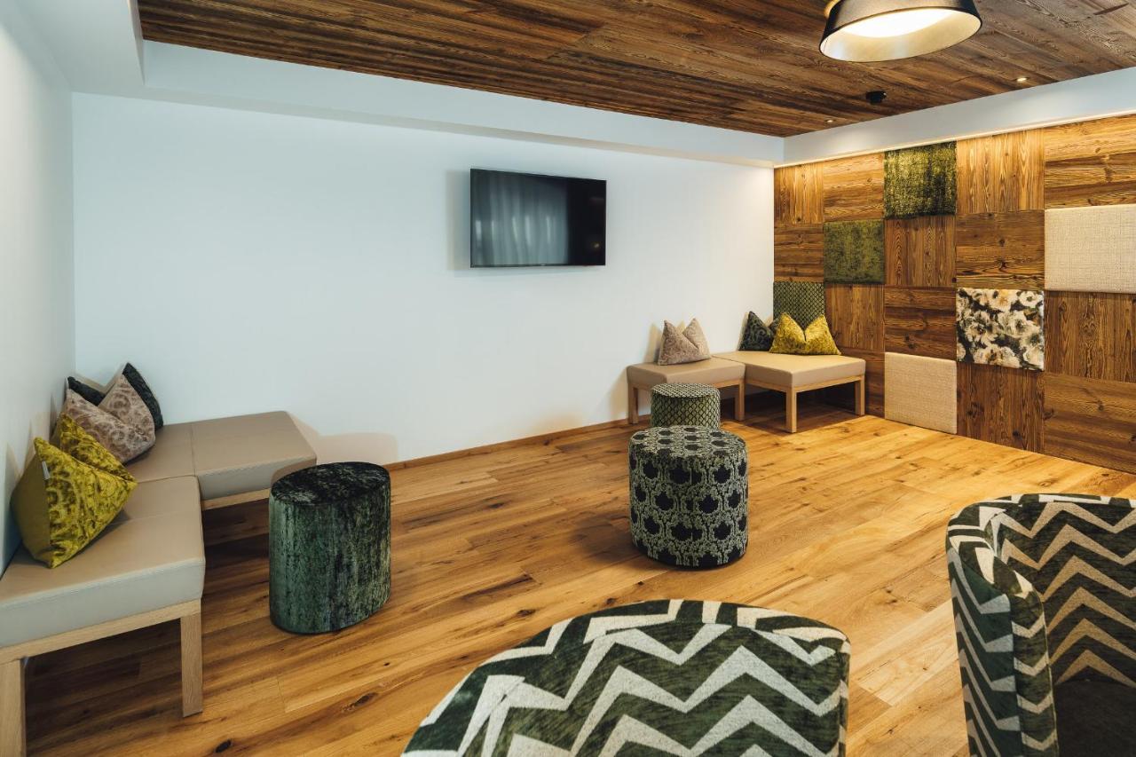 Schneeweiss Lifestyle - Apartments - Living Serfaus Eksteriør billede