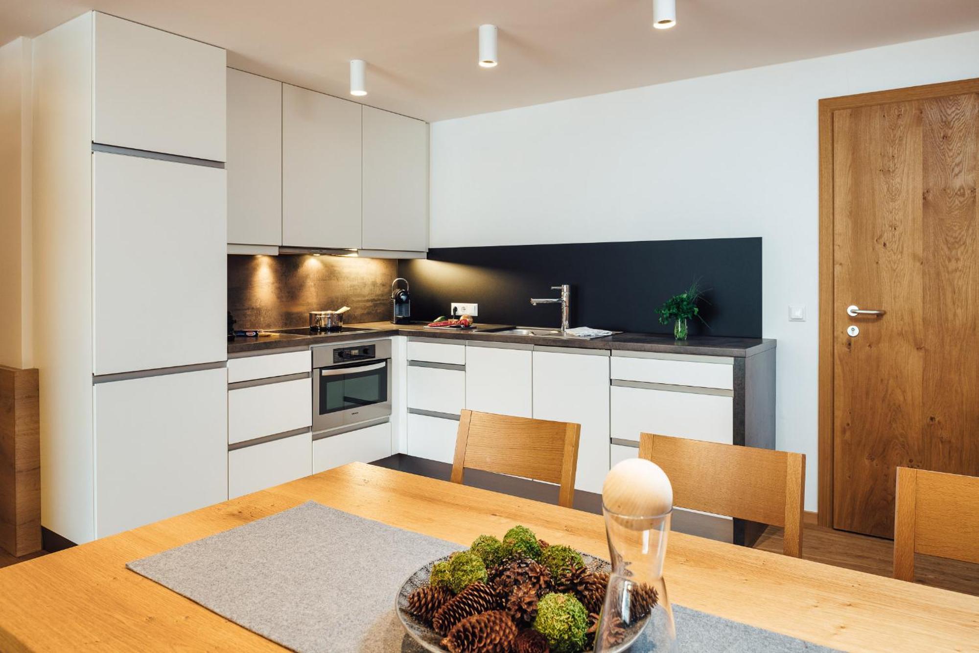 Schneeweiss Lifestyle - Apartments - Living Serfaus Værelse billede