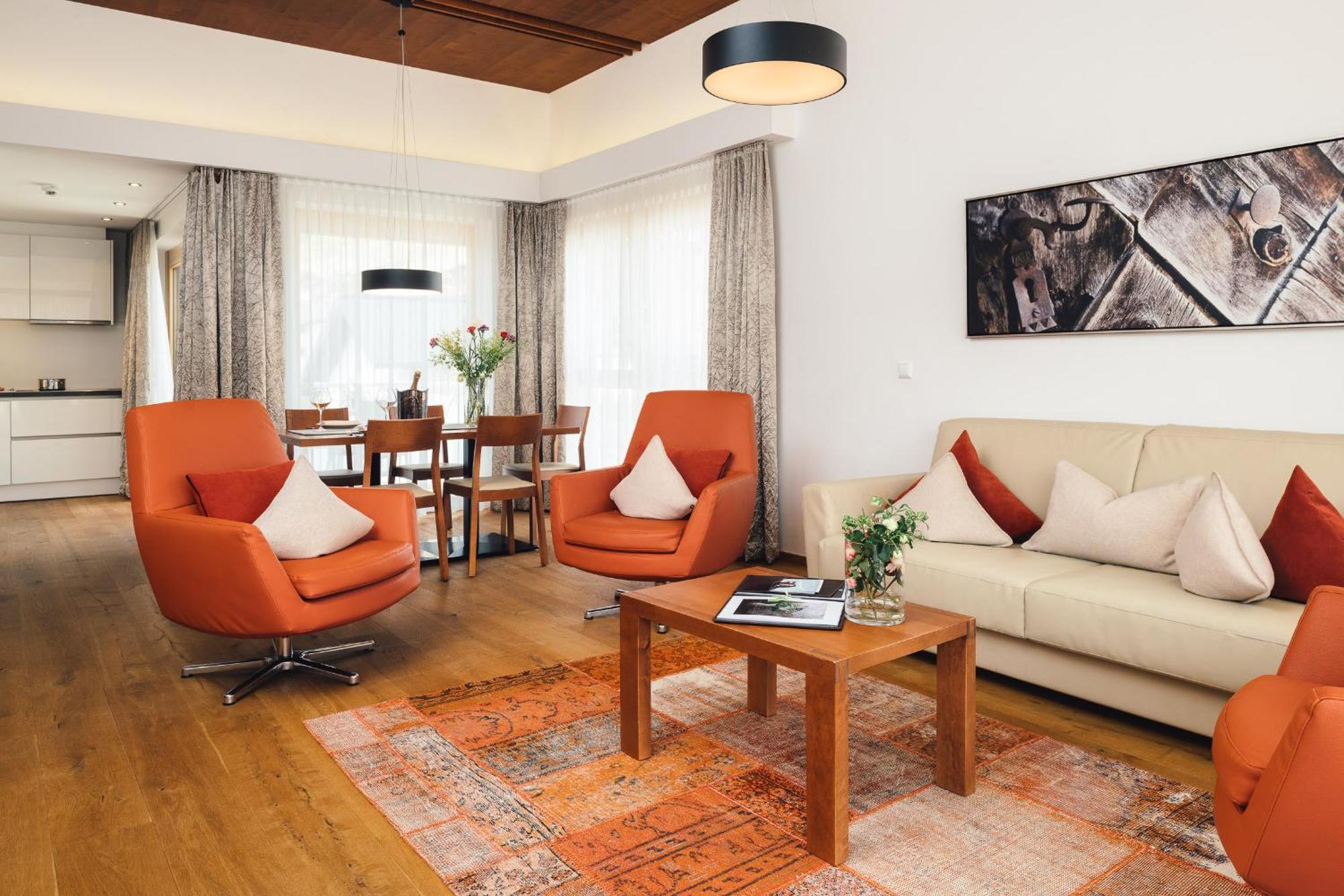 Schneeweiss Lifestyle - Apartments - Living Serfaus Værelse billede