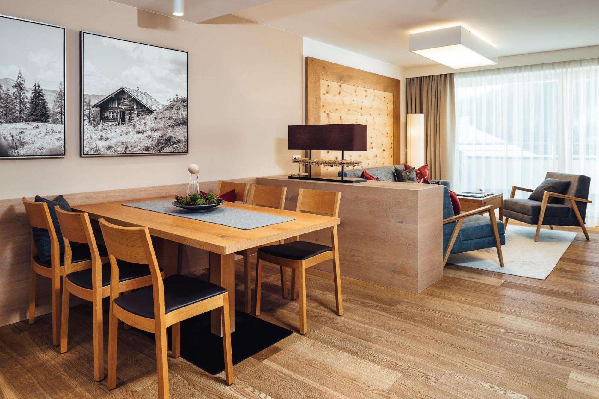 Schneeweiss Lifestyle - Apartments - Living Serfaus Værelse billede